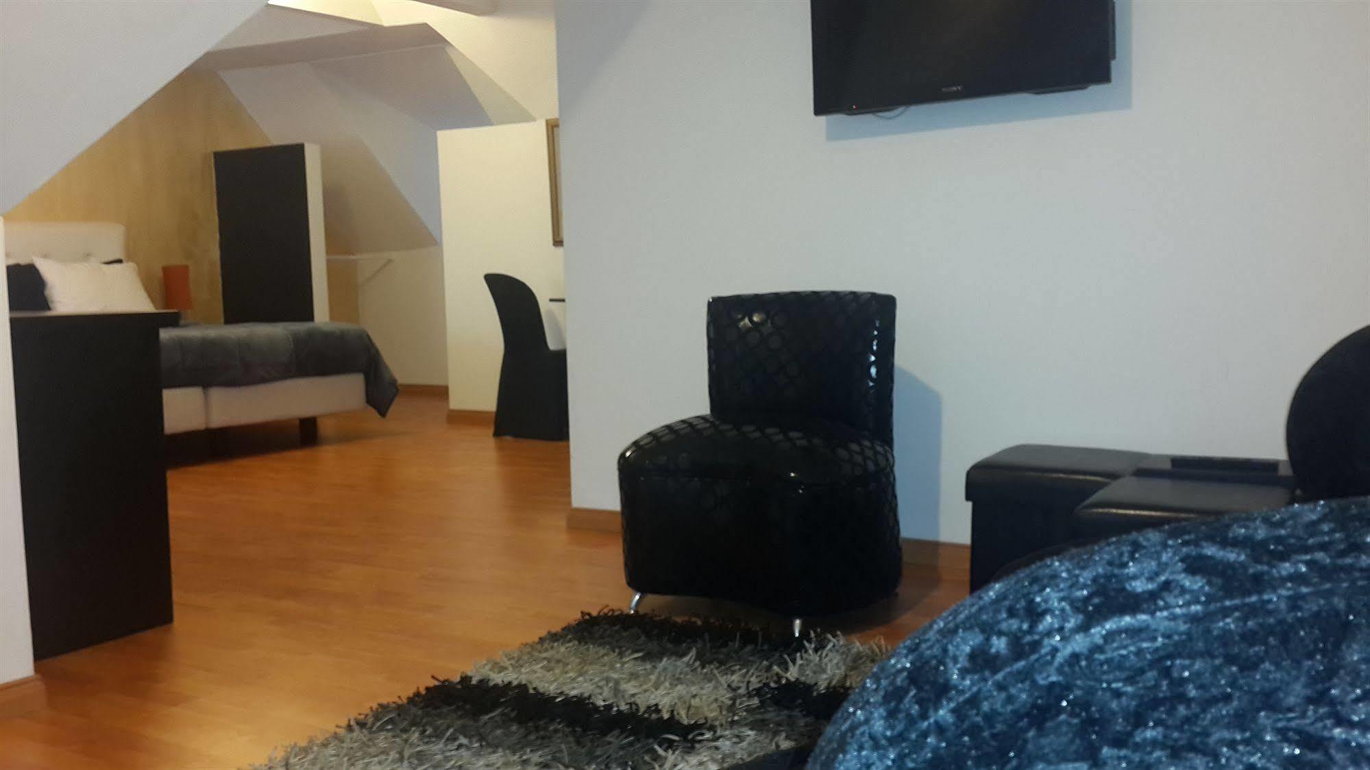 Hotel Zona G Bogota Bagian luar foto